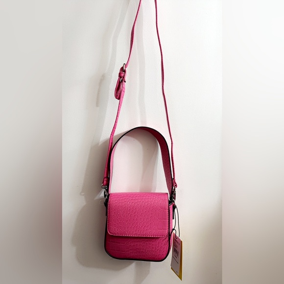 NWT Forever 21 PINK Faux Croc Leather Crossbody Bag AND 6.5” x 6”Removable Strap - Picture 3 of 9